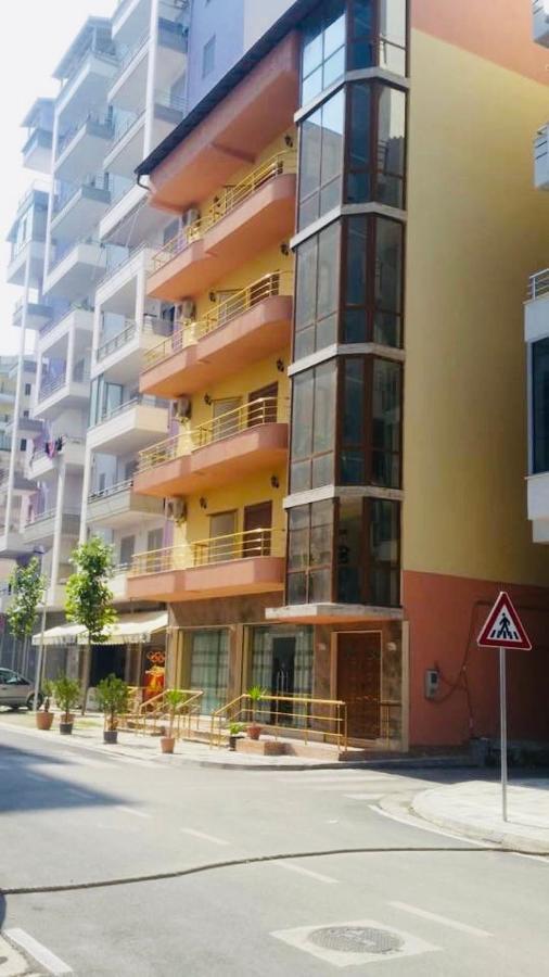 Hotel Edland فلورا المظهر الخارجي الصورة