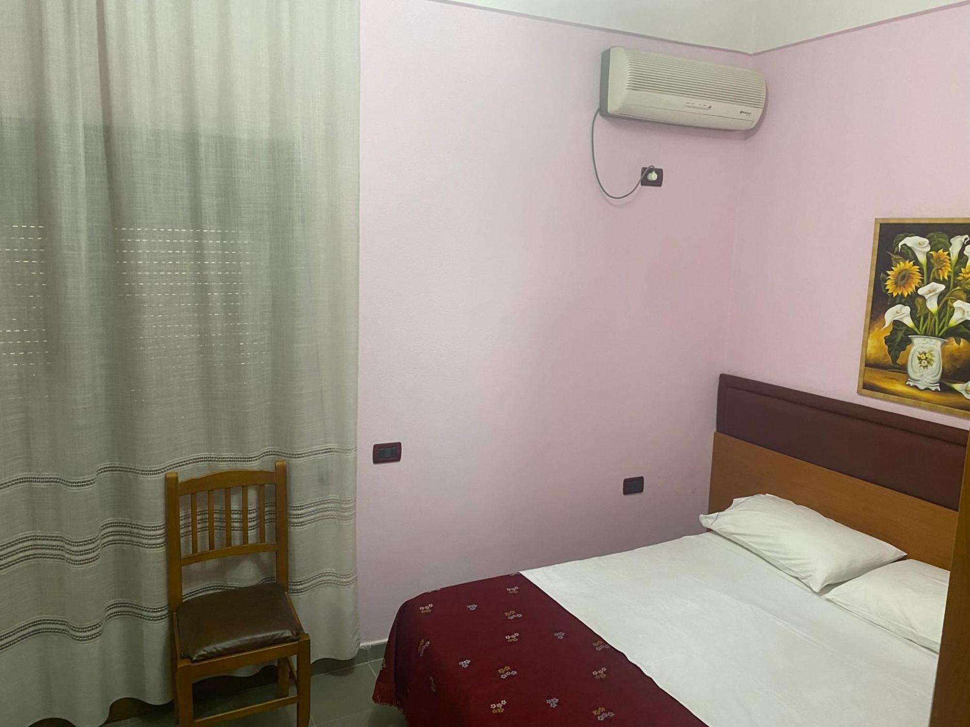 Hotel Edland فلورا المظهر الخارجي الصورة